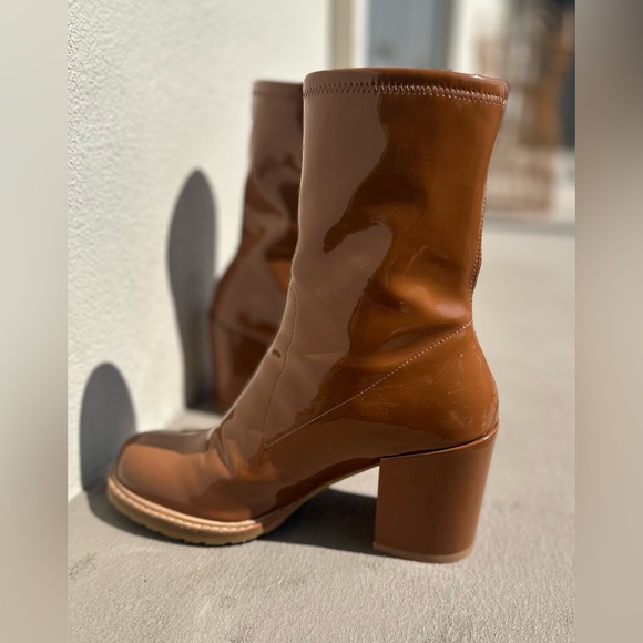 STUART WEITZMAN Dalenna Vinyl Sock Boots - Picture 4 of 4
